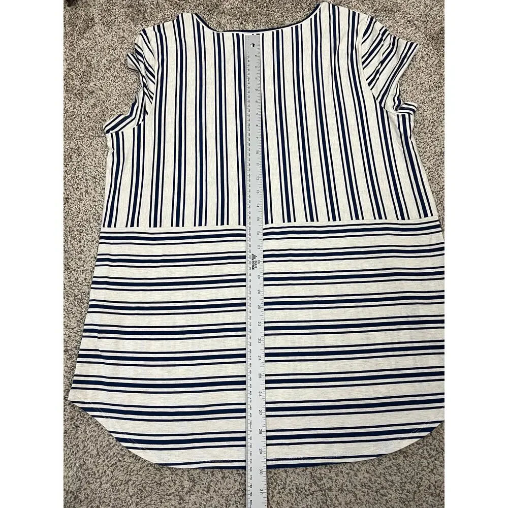 Chico's Women's XL Nautical Coastal Preppy Minimalist Vacation Striped‎ T-Shirt